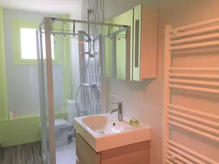Appartement T2 pour 4 avec balcon, Wi-Fi gratuit, proche des pistes et équipements complets - Photo 7