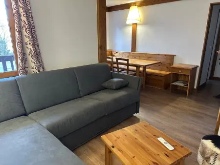 Appartement rénové proche centre, 2 chambres, 6 pers, balcon, casiers à skis - Photo 5