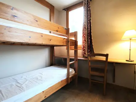 Appartement rénové proche centre, 2 chambres, 6 pers, balcon, casiers à skis - Photo 7