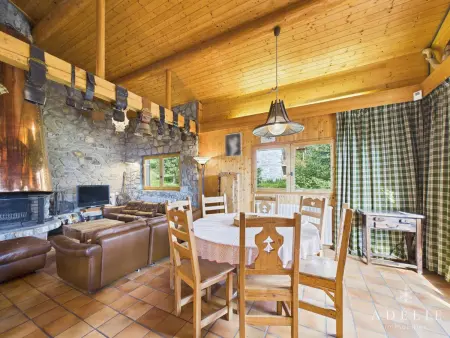 Chalet Savoyard pour 18 pers, proche pistes et commerces, cheminée, balcon, navette gratuite - Photo 4
