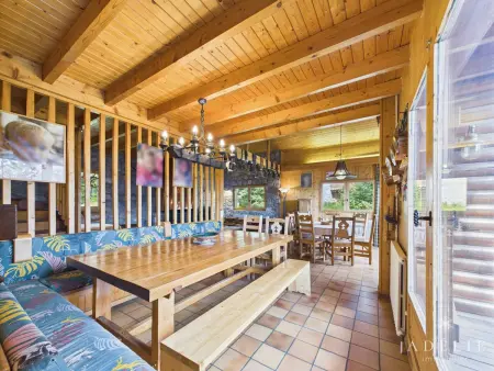 Chalet Savoyard pour 18 pers, proche pistes et commerces, cheminée, balcon, navette gratuite - Photo 6