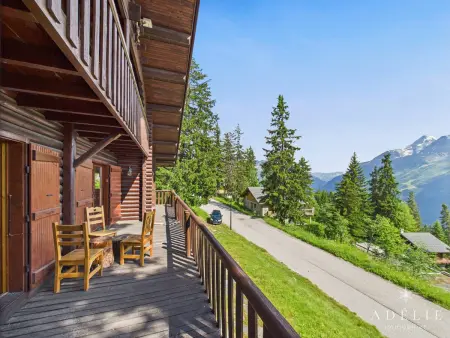 Chalet Savoyard pour 18 pers, proche pistes et commerces, cheminée, balcon, navette gratuite - Photo 9