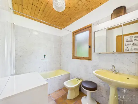 Chalet Savoyard pour 18 pers, proche pistes et commerces, cheminée, balcon, navette gratuite - Photo 15