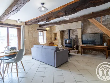 Gîte charmant en tuffeau près de Saumur avec terrasse, poêle à bois et grandes commodités - Photo 17