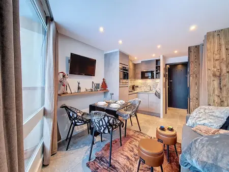 Studio moderne skis aux pieds avec balcon, Appartement 3 personnes à Les Menuires - Photo 1