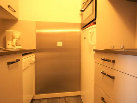 Studio duplex fonctionnel au centre, vue pistes, accès skis aux pieds - Photo 4