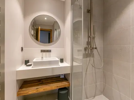 Luxueux appartement sous charpente proche des pistes - 10 pers - Photo 12