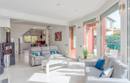Maison 12 personnes à Saint Laurent du Var - Photo 3