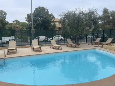 Juan les Pins: Appartement 2 pièces avec piscine proche plage - Photo 9