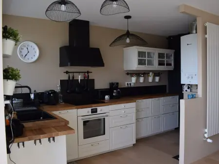 Appartement rénové à Trégastel avec vue sur mer et parking - Photo 5