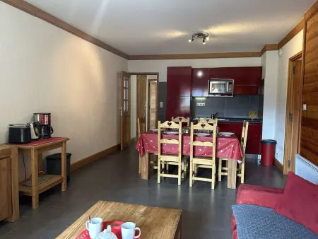 Appartement Ski aux Pieds, 6 Pers, Montgenèvre – Terrasse et Confort - Photo 12