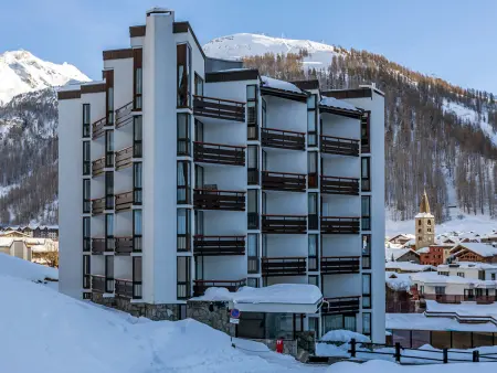 Élégant 3 pièces rénové avec balcon, cœur de Val-d'Isère, proche commodités - Photo 15