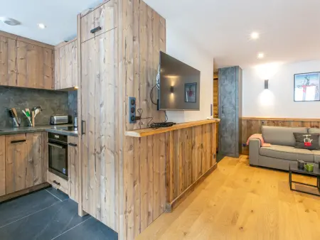 Appartement spacieux exposé Sud avec balcon, proche des pistes et commodités, Val-d'Isère - Photo 1
