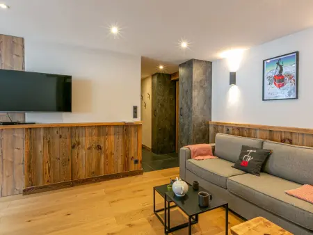 Appartement spacieux exposé Sud avec balcon, proche des pistes et commodités, Val-d'Isère - Photo 3