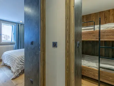 Appartement spacieux exposé Sud avec balcon, proche des pistes et commodités, Val-d'Isère - Photo 7