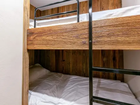Appartement spacieux exposé Sud avec balcon, proche des pistes et commodités, Val-d'Isère - Photo 8