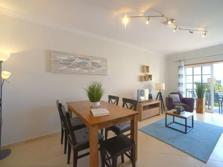 Sunny Beach Retreat, Appartement 4 personnes à Armação de Pêra - Photo 2