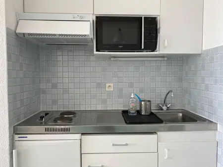 Appartement avec terrasse, accès direct plage, parking privé - Photo 5