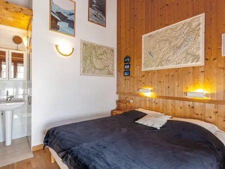 Spacieux appartement 9 pers. à Val-d'Isère, skis aux pieds, Wi-Fi, proche commodités - Photo 9