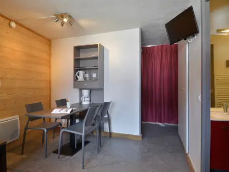 Studio rénové et confortable · Cœur de station - Photo 1
