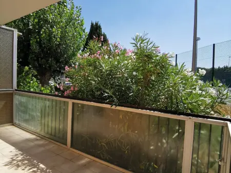 Studio Rénové avec Grande Terrasse et Wifi à Balaruc-les-Bains - Photo 7