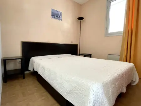 Appartement 2 pièces avec parking, WIFI, et climatisation - Photo 9