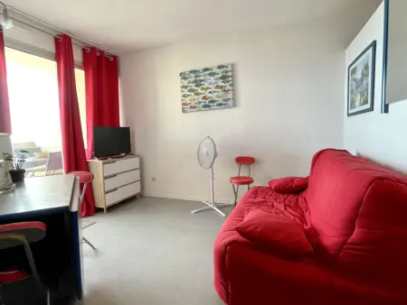 Appartement avec Piscine et Terrasse Proche Commerces - Photo 2