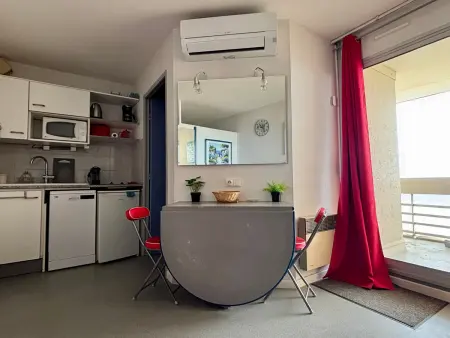 Appartement avec Piscine et Terrasse Proche Commerces - Photo 3