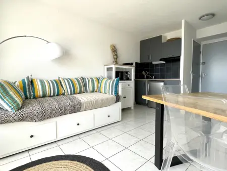 Appartement rénové avec piscine commune, 4 couchages, climatisé, wifi, terrasse vue mer - Photo 1
