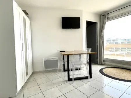 Appartement rénové avec piscine commune, 4 couchages, climatisé, wifi, terrasse vue mer - Photo 8