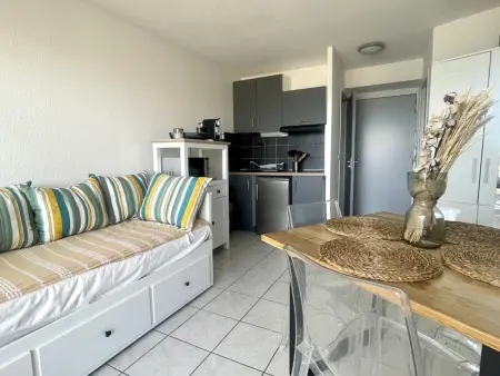 Appartement rénové avec piscine commune, 4 couchages, climatisé, wifi, terrasse vue mer - Photo 10
