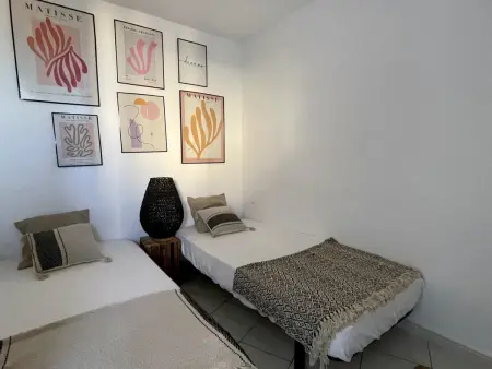 Appartement rénové avec piscine commune, 4 couchages, climatisé, wifi, terrasse vue mer - Photo 18