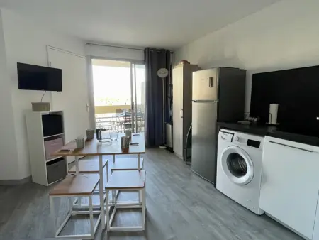 Appartement Moderne 5 Couchages avec Parking et Piscine - Photo 2