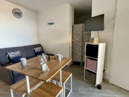 Appartement Moderne 5 Couchages avec Parking et Piscine - Photo 3