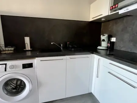 Appartement Moderne 5 Couchages avec Parking et Piscine - Photo 12