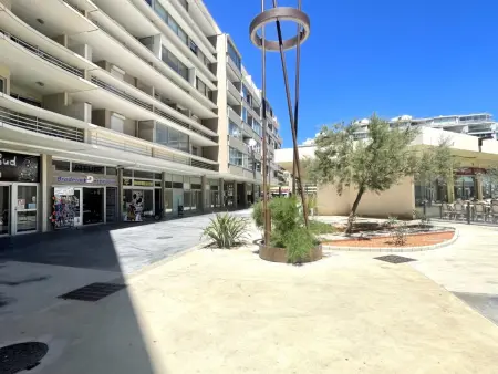 Appartement Moderne 5 Couchages avec Parking et Piscine - Photo 20