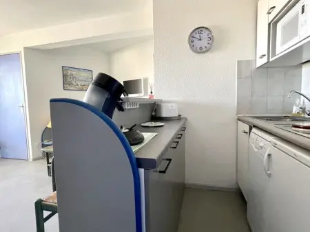 Appartement 2 chambres avec piscine et terrasse, à 50m de la plage - Photo 5