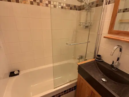 Studio rénové 4/5 pers · Ski aux pieds, Appartement 4 personnes à Belle Plagne - Photo 4