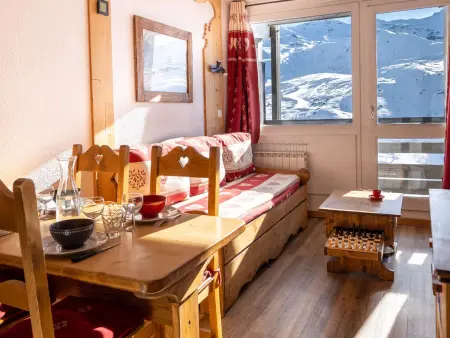 Appartement rénové style montagnard, 4 pers, balcon sud, skis aux pieds, centre Val Thorens - Photo 1