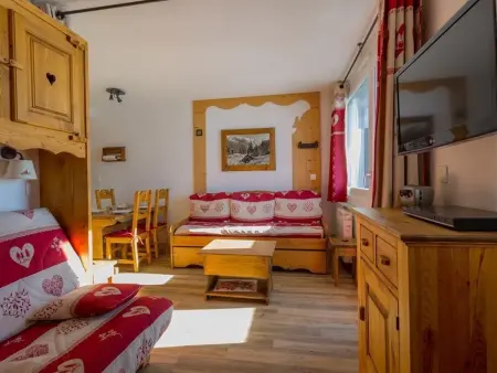 Appartement rénové style montagnard, 4 pers, balcon sud, skis aux pieds, centre Val Thorens - Photo 2