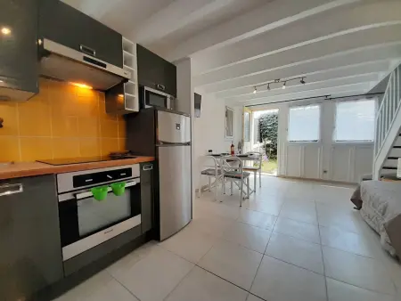 Maison cosy 3 pièces avec terrasse à 800m de la plage - Wifi, lave-vaisselle, parking public - Photo 1