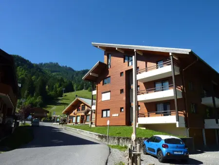 Studio spacieux au pied des pistes avec parking et balcon - Photo 11