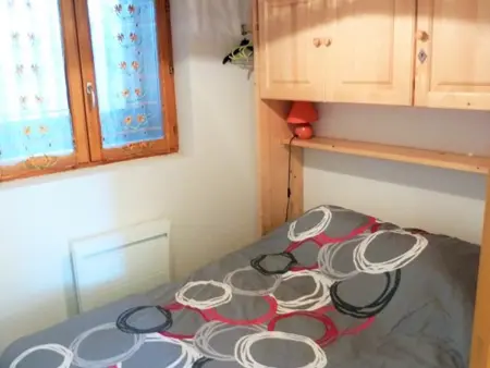 Charmant 2 pièces avec balcon, départ des randonnées, parking et ascenseur - Photo 9