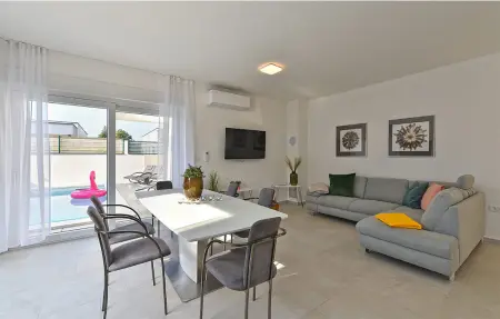 Maison 6 personnes à Peroj - Photo 2