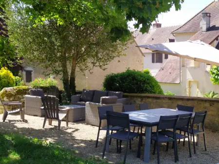 Gîte Contemporain près de l'Abbaye de Noirlac avec Jardin, Wi-Fi et Commodités Incluses - Photo 2
