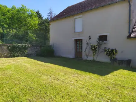 Gîte Contemporain près de l'Abbaye de Noirlac avec Jardin, Wi-Fi et Commodités Incluses - Photo 3