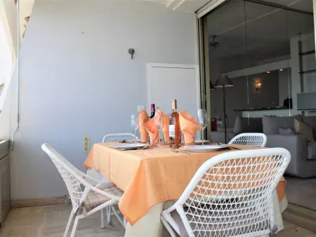 Appartement 2 Pièces, 4 couchages avec terrasse et vue panoramique - Photo 8