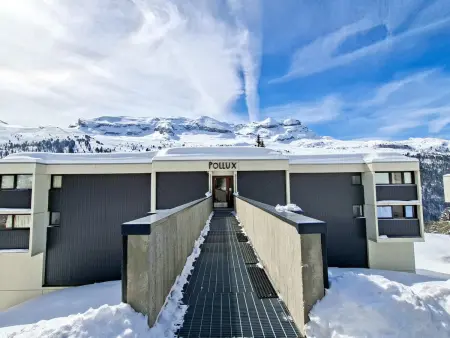 Studio rénové confortable, proche pistes et commerces, balcon - Photo 16
