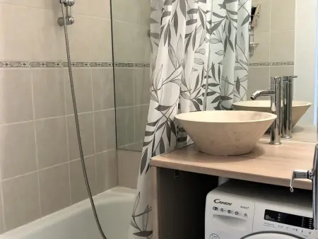 Studio skis aux pieds avec balcon et accès piscine - Photo 10