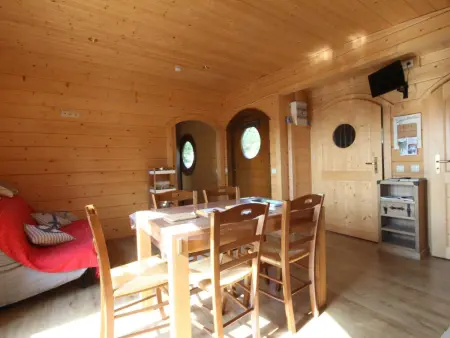 Chalet en bois dans nature, animaux admis, WiFi, Gite 4 personnes à Écouves - Photo 3